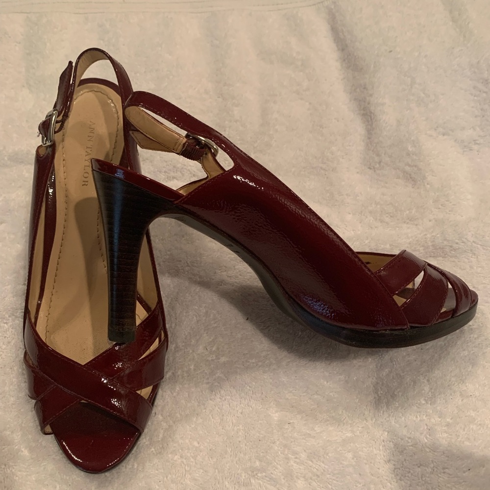 Ann Taylor Dark Red heels